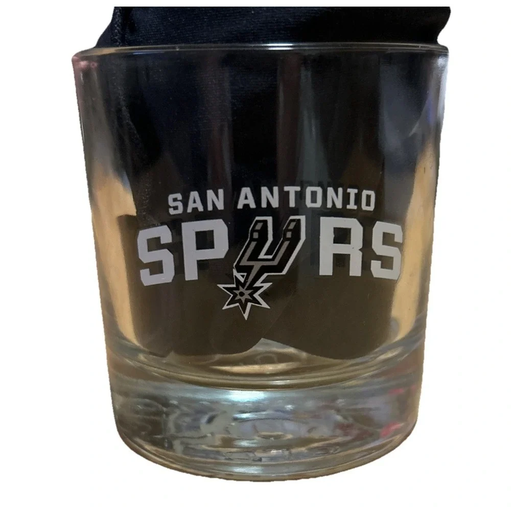 Jack Daniels San Antonio‎ Spurs Logo Collectible Bourbon Rocks Ebossed Glass